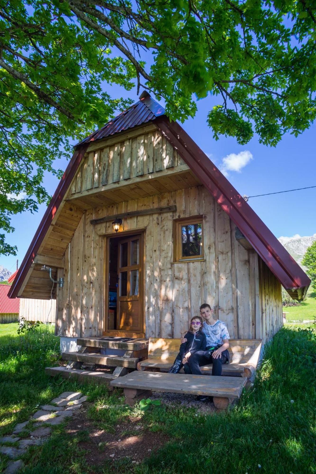 Maple Village * Жабляк